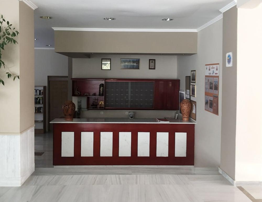 Hotel Golden Sun Finikounta Exterior photo