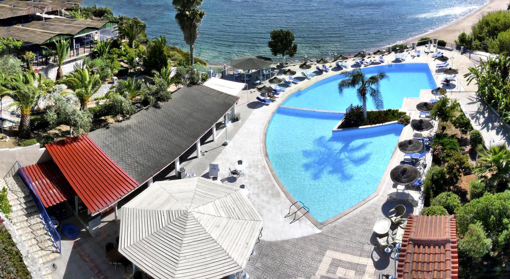 Hotel Golden Sun Finikounta Exterior photo